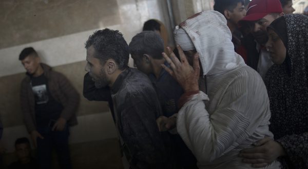 epa11017196 Palestinians wounded in Israeli airstrikes on southern Gaza arrive at Nasser Hospital in Khan Yunis, southern Gaza Strip, 08 December 2023. Israeli forces resumed military strikes on Gaza after the week-long truce ended on 01 December. More than 16,200 Palestinians and at least 1,200 Israelis have been killed, according to the Palestinian Health Ministry and the Israel Defense Forces (IDF), since Hamas militants launched an attack against Israel from the Gaza Strip on 07 October, and the Israeli operations in Gaza and the West Bank which followed it.  EPA/HAITHAM IMAD