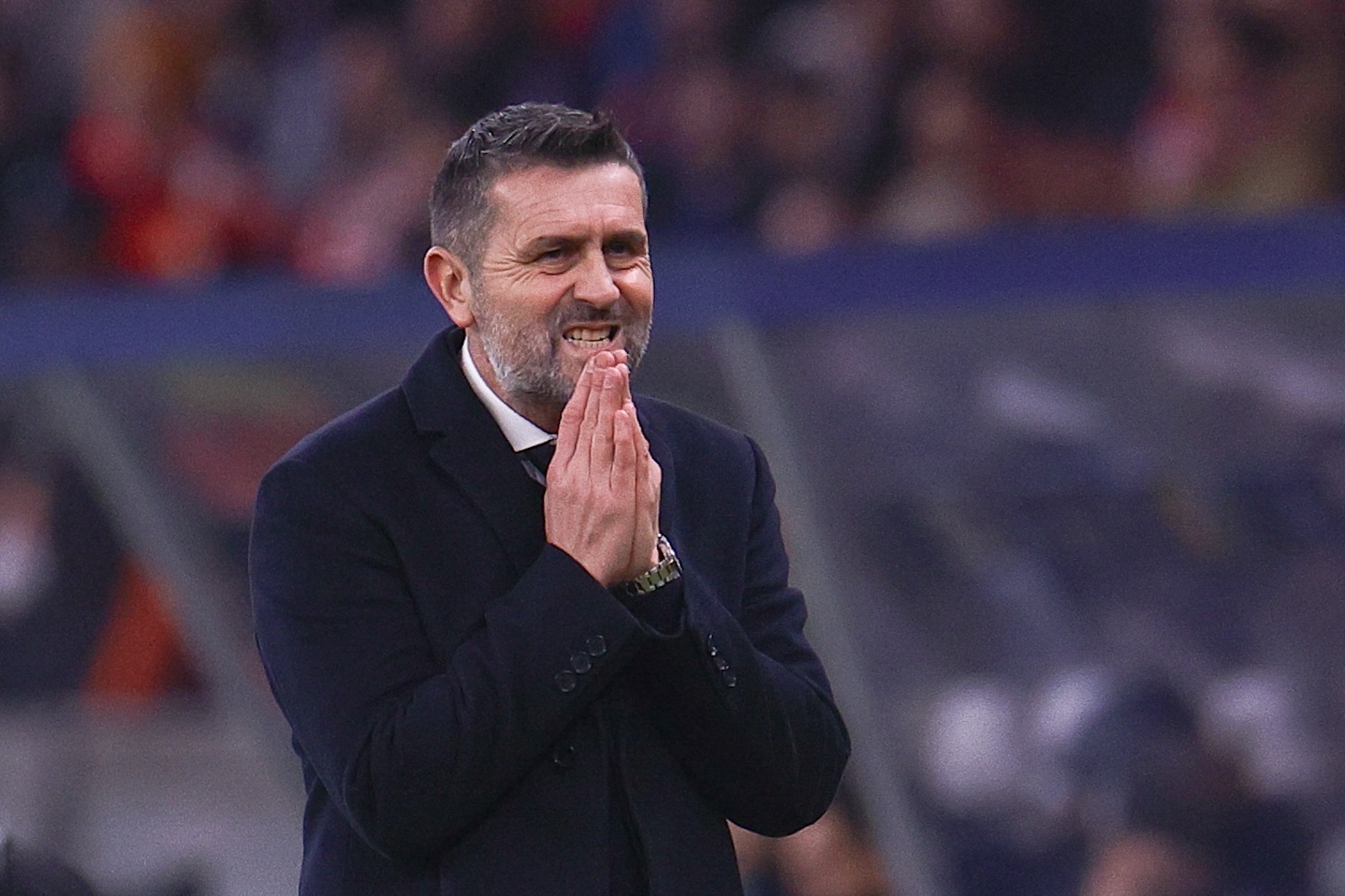 epa11025343 Berlin's head coach Nenad Bjelica during the UEFA Champions League group stage match between Union Berlin and Real Madrid, in Berlin, Germany, 12 December 2023.  EPA/FILIP SINGER