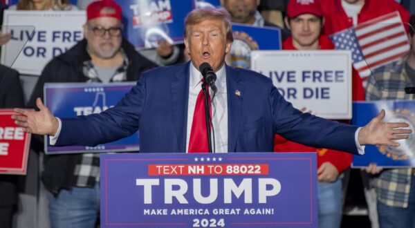 epa11033198 Republican candidate for President Former US President Donald Trump, addresses a crowd of supporters during a rally at the University of New Hampshire in Durham, New Hampshire, USA, 16 December 2023. The New Hampshire Republican primary will take place on 23 January 2024.  EPA/AMANDA SABGA