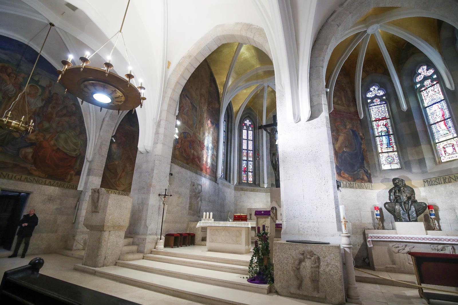 03.12.2023.., Zagreb - Prva misa u crkvi sv. Marka nakon obnove od potresa. Misu je  predvodio zagrebacki pomocni biskup Mijo Gorski. Photo: Slavko Midzor/PIXSELL