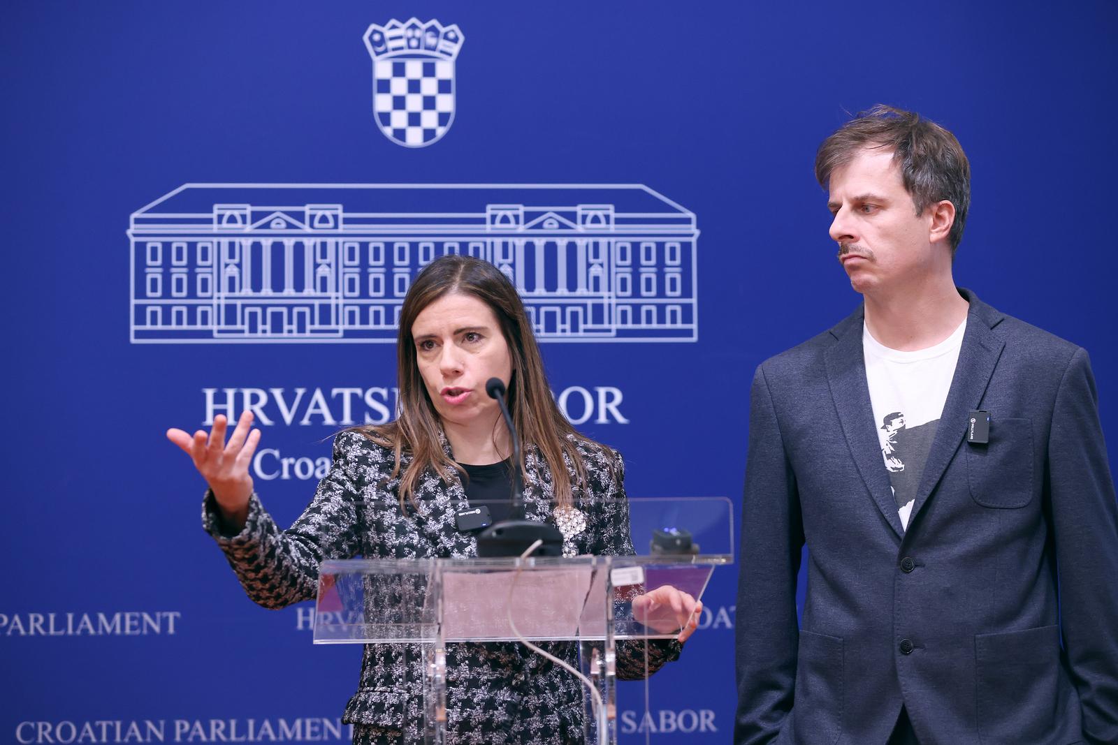 04.12.2023., Zagreb - Na konferenciji za medije odrzanoj u Saboru o temi: „„Nova statistika? Uspjeh RF-a.“ govorili su Katarina Peovic i Hrvoje Stefan.
 Photo: Patrik Macek/PIXSELL