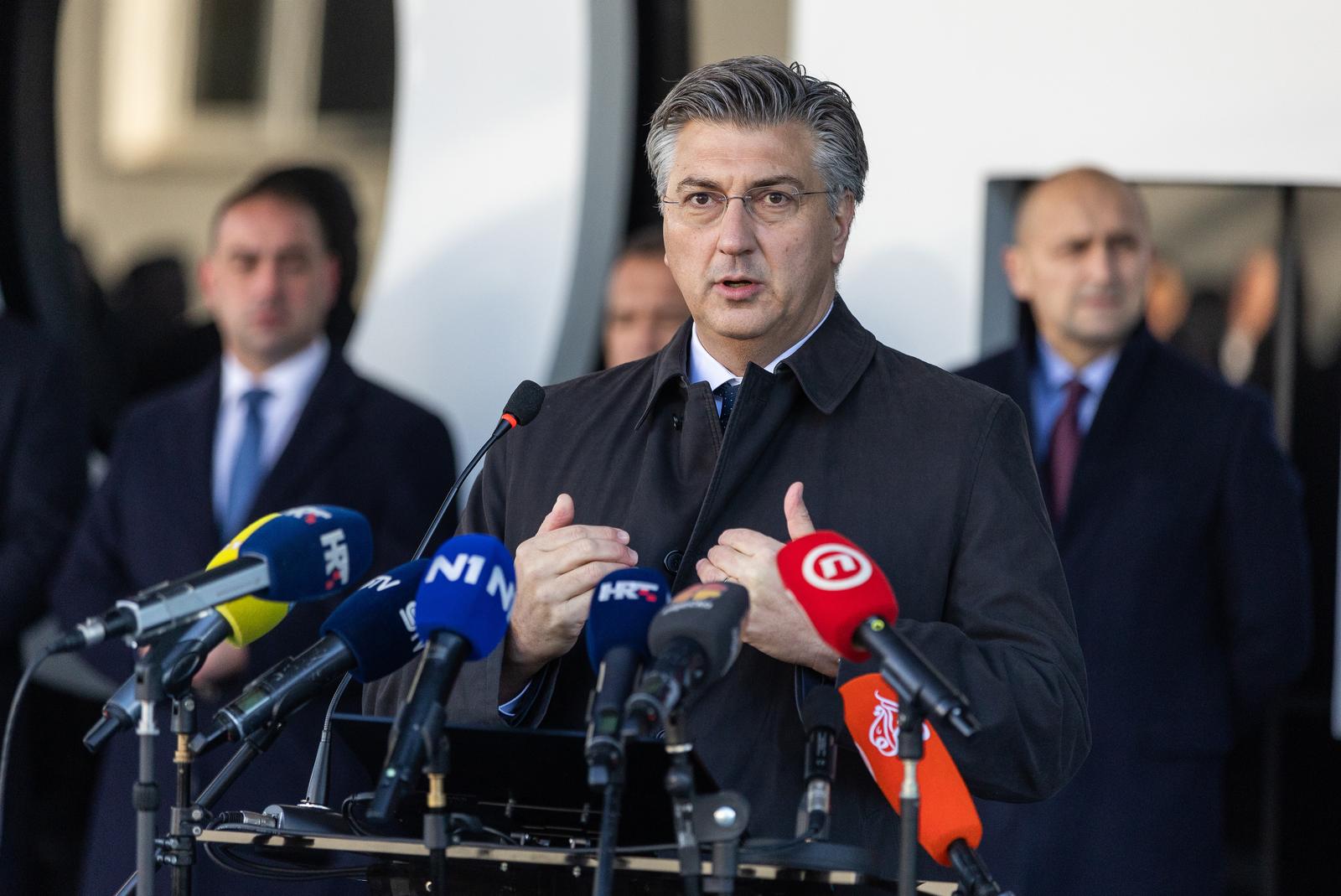 04.12.2023., Osijek - Svecanost otvorenja nove zgrade Objedinjenog hitnog bolnickog prijama, dnevnih bolnica i jednodnevnih kirurgija KBC-a Osijek. predsjednik Vlade RH Andrej Plenkovic Photo: Davor Javorovic/PIXSELL
