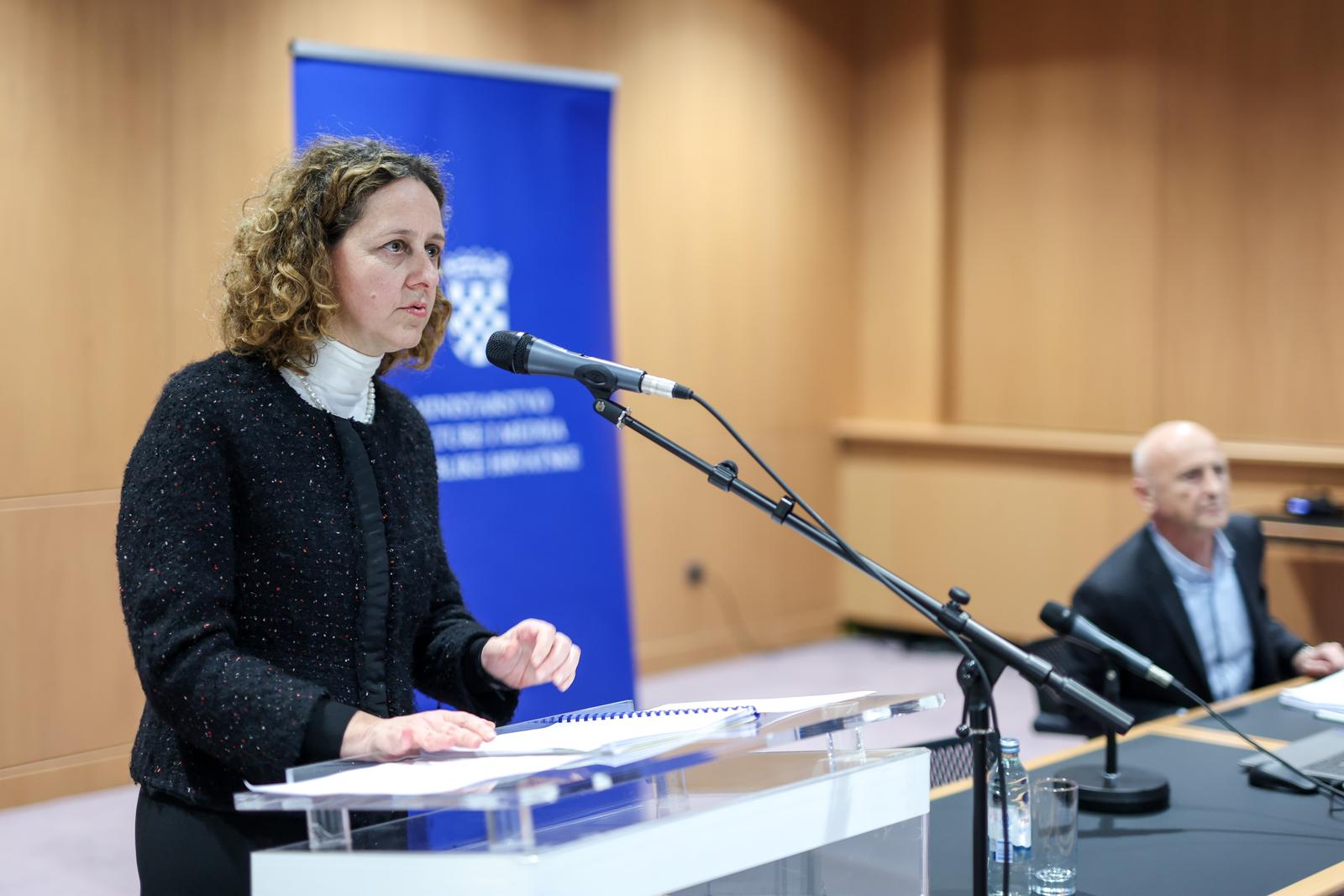 04.12.2023., Zagreb, NSK - Ministrica kulture i medija Nina Obuljen Korzinek i ravnatelj Uprave za zastitu kulturne bastine Tomislav Petrinec predstavili su nacrt Zakona o zastiti i ocuvanju kulturnih dobara na okruglom stolu arhitekata i konzervatora, koji za strucnu javnost organiziraju Ministarstvo, Udruzenje hrvatskih arhitekata i Hrvatska komora arhitekata u povodu otvorenog javnog savjetovanja o nacrtu zakona. Photo: Igor Kralj/PIXSELL