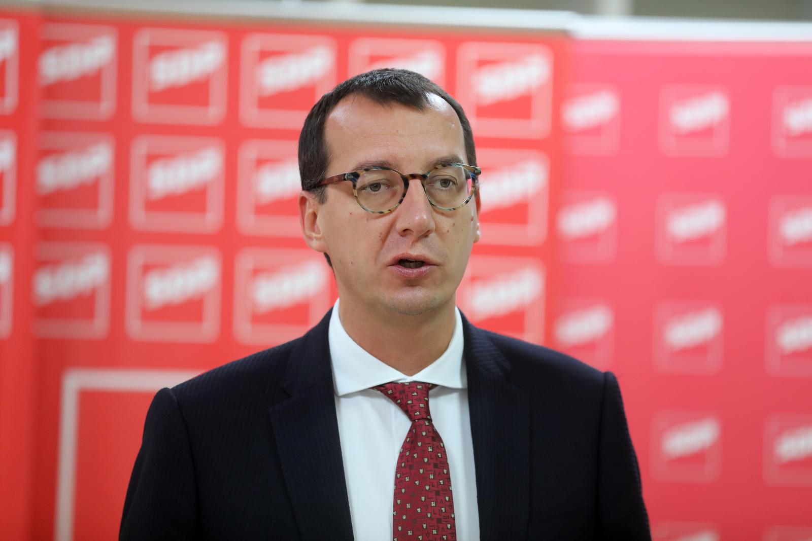 06.12.2023., Rijeka - Konferencija za novinare predsjednika SDP-a Pedje Grbina, predsjednika gradskog odbora SDP-a Rijeke Marka Filipovica i predsjednika zupanijskog SDP-a Ivice Lukanovica. Photo: Goran Kovacic/PIXSELL