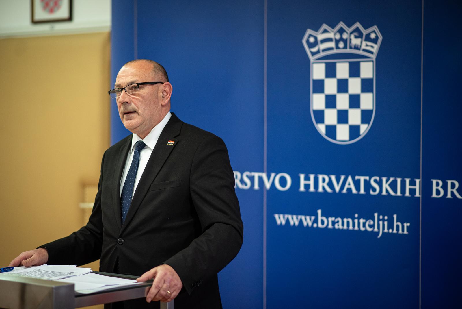 06.12.2023., Zagreb - Potpredsjednik Vlade i ministar branitelja Tomo Medved dao je izjavu za medije na temu Zakona o izmjenama i dopunama Zakona o hrvatskim braniteljima iz Domovinskog rata i clanovima njihovih obitelji, koji je danas na drugom citanju u Hrvatskom saboru. Photo: Neva Zganec/PIXSELL