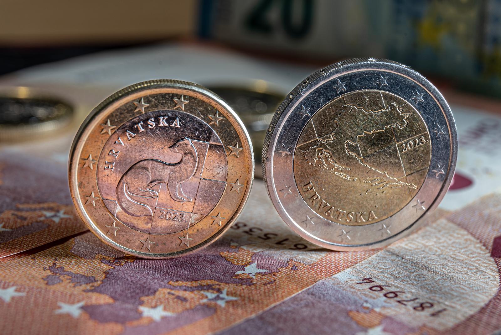 08.02.2023. Osijek - Od 01.sjecnja 2023 godine euro je nova sluzbena valuta u Republici Hrvatskoj. Photo: Davor Javorovic/PIXSELL