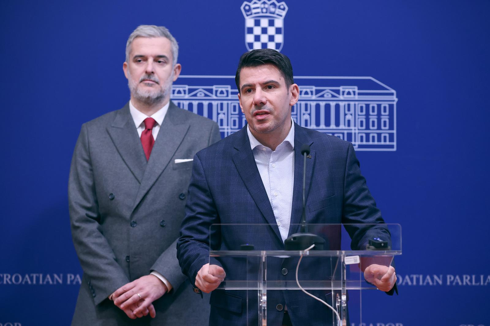 08.12.2023., Zagreb - Na konferenciji za medije Mosta odrzanoj u Saboru o aktualnim temema govorili su Nino Raspudic i Nikola Grmoja.
 Photo: Patrik Macek/PIXSELL