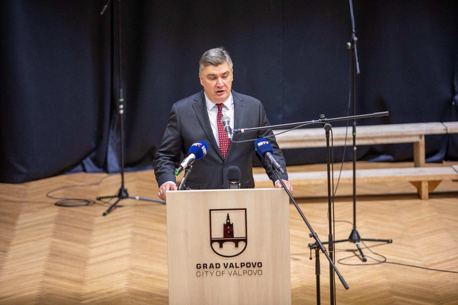 08.12.2023., Valpovo - Predsjednik Republike sudjelovao je na svecanoj sjednici Gradskog vijeca Grada Valpova povodom obiljezavanja Dana Grada.  Photo: Borna jaksic/PIXSELL