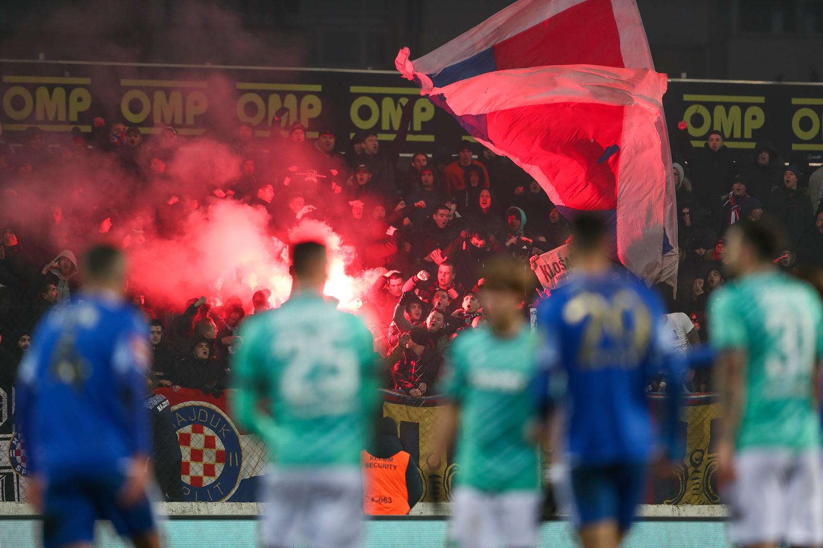 08.12.2023., Zagreb - 18. kolo SuperSport HNL: Lokomotiva - Hajduk. Photo: Matija Habljak/PIXSELL