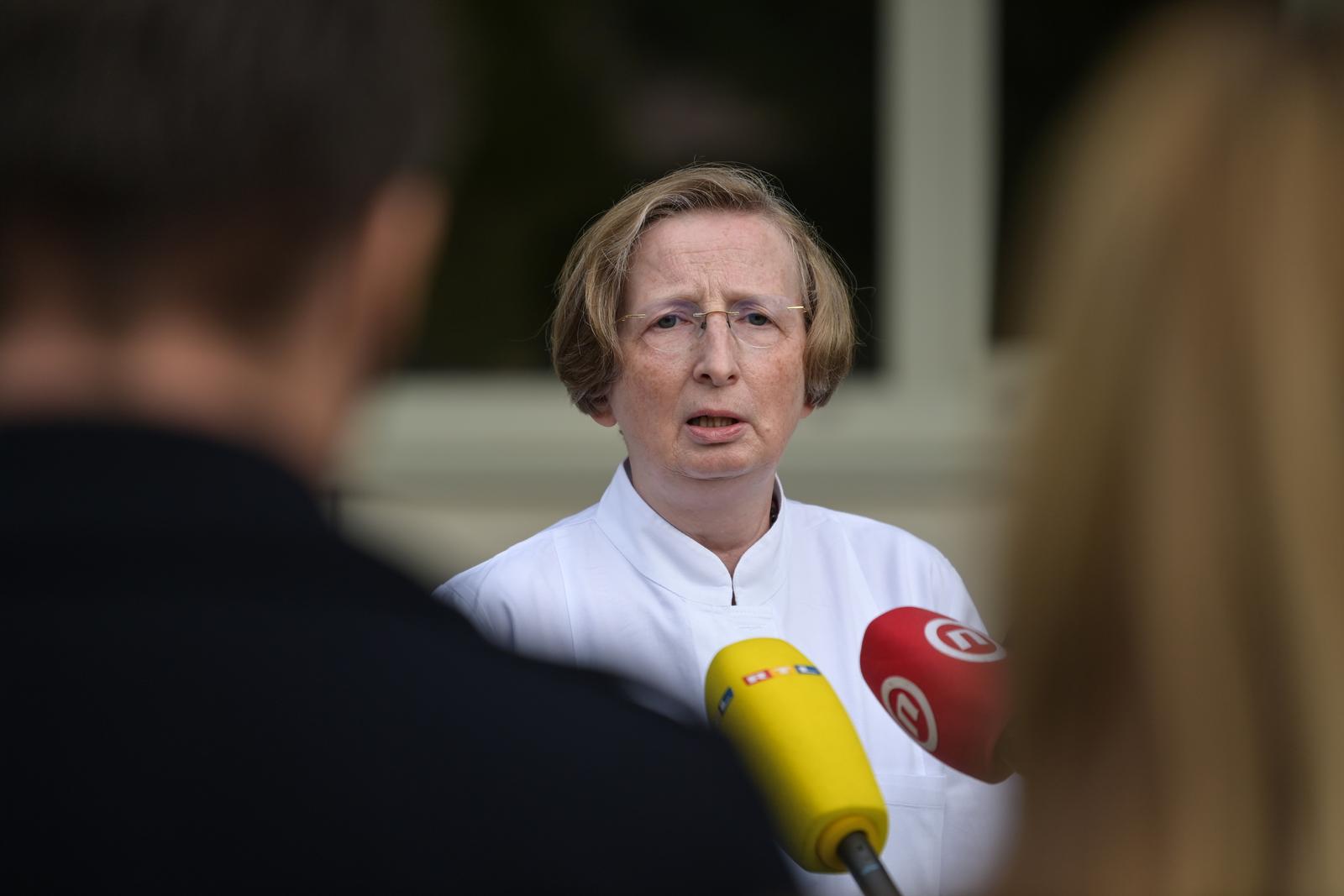 09.11.2021., Zagreb -  Veleposlanstvo SAD-a urucilo je donaciju uredjaja vrijednog vise od milijun kuna dijagnostickom laboratoriju klinike za infektivne bolesti Fran Mihaljevic. Photo: Igor Soban/PIXSELL