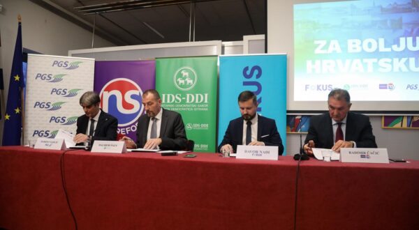 09.12.2023., Samobor - Stranke Fokus, Istarski demokratski sabor (IDS-DDI), Narodna stranka-reformisti i Primorsko-goranski savez potpisali su koalicijski sporazum. Darijo Vasilic, Dalibor Paus, Davor Nadji, Radomir Cacic Photo: Zeljko Hladika/PIXSELL