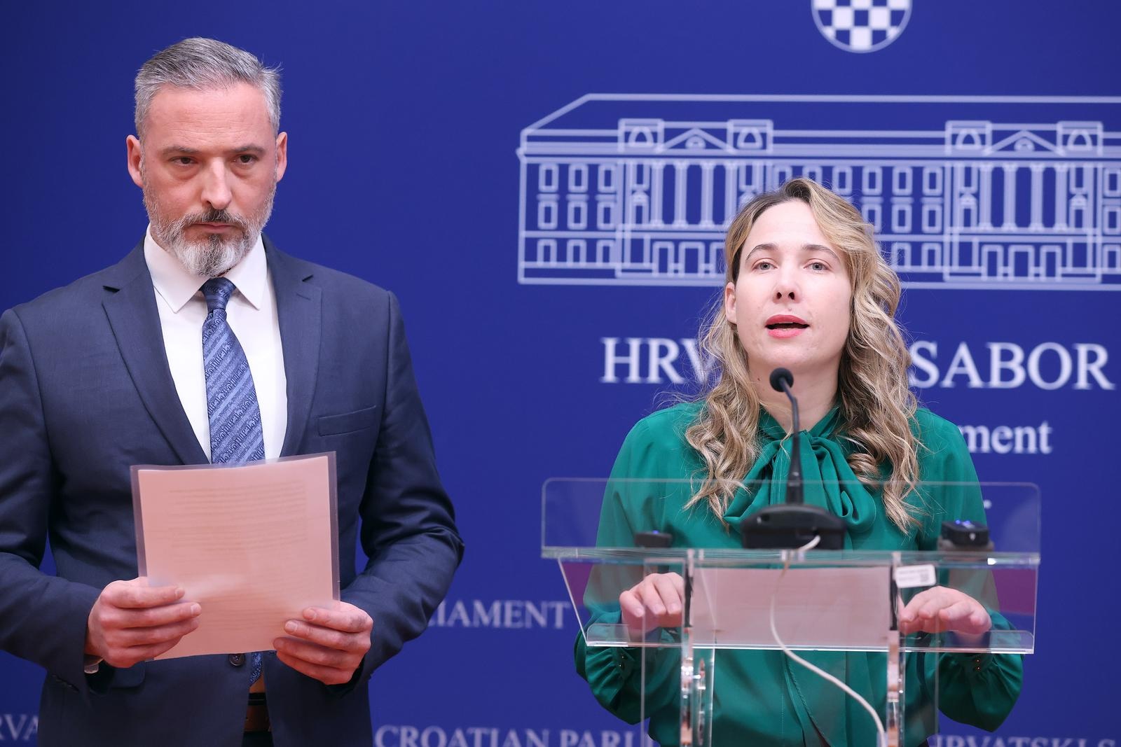 12.12.2023., Zagreb - Na konferenciji za medije Kluba zastupnika Mosta odrzanoj u Saboru o temi "Zdravlje zena - niti na papiru" govorili su Marija Selak Raspudic i Ivan Bekavac.
 Photo: Patrik Macek/PIXSELL