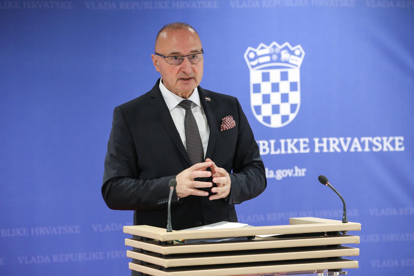 13.12.2023.,Zagreb, pod predsjedanjem premijera Andreja Plenkovica odrzana 271. sjednica Vlade RH. Nakon sjednice Vlade RH izajavu za medije dao je ministar Gordan Grlic Radman
Photo: Robert Anic/PIXSELL      Photo: Robert Anic/PIXSELL