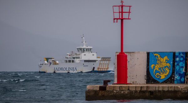 12.12.2023., Sucuraj - Zimski dan u malenom mjestu na samom istoku otoka Hvara. Photo: Zvonimir Barisin/PIXSELL