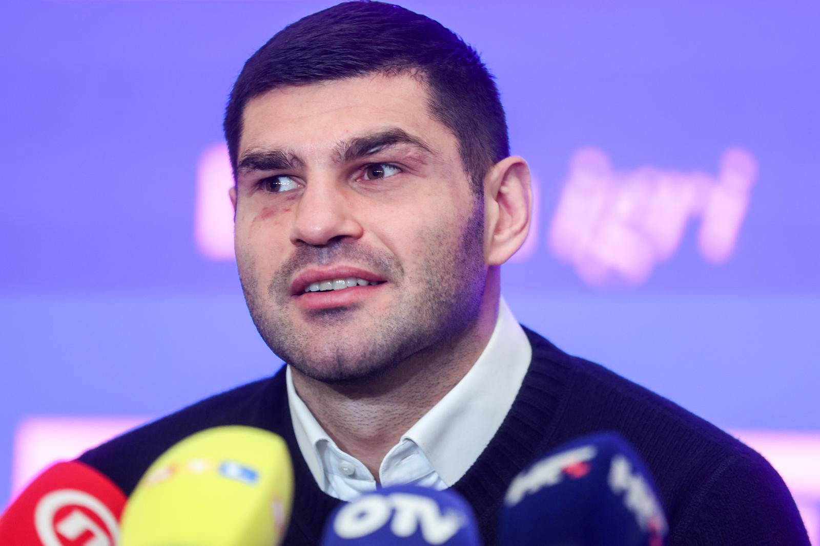 14.12.2023., Zagreb, hotel Sheratoon - Konferencija za medije na kojoj je boksac Filip Hrgovic zajedno sa trenerom Yousefom Hasanom najavio veliki boksacki spektakl koji slijedi 23. prosinca u Saudijskoj Arabiji kada ce mu protivnik biti 41- godisnji Australac Marko De Morij. Photo: Igor Kralj/PIXSELL