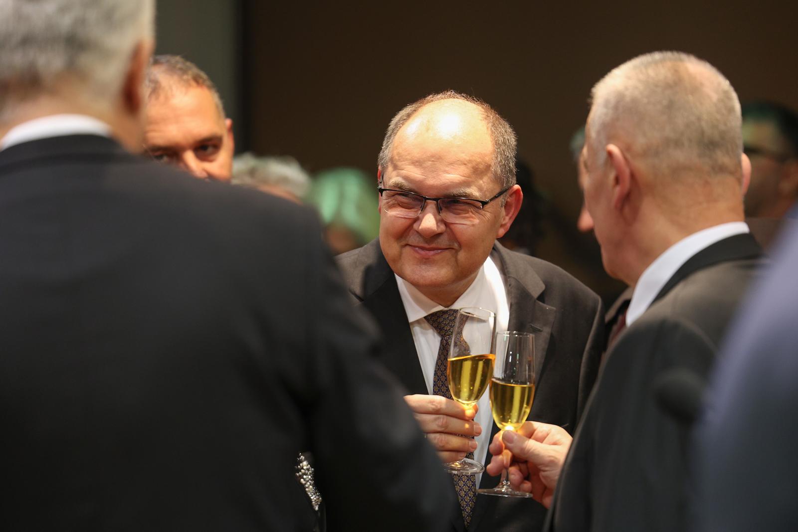 14.12.2023., Sarajevo, Bosna i Hercegovina - U zgradi institucija BiH odrzan je Bozicni prijem u organizaciji Predsjedateljice Vijeca ministara BiH Borjane Kristo. visoki predstavnik u BiH Christian Schmidt Photo: Armin Durgut/PIXSELL