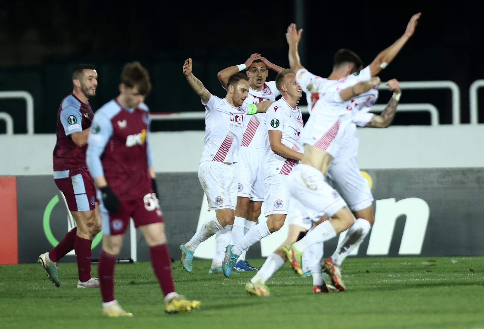 14.12.2023., Gradski stadion, Mostar, Bosna i Hercegovina - UEFA Konferencijska liga, skupina E, 6. kolo, HSK Zrinjski - Aston Villa. Photo: Denis Kapetanovic/PIXSELL
