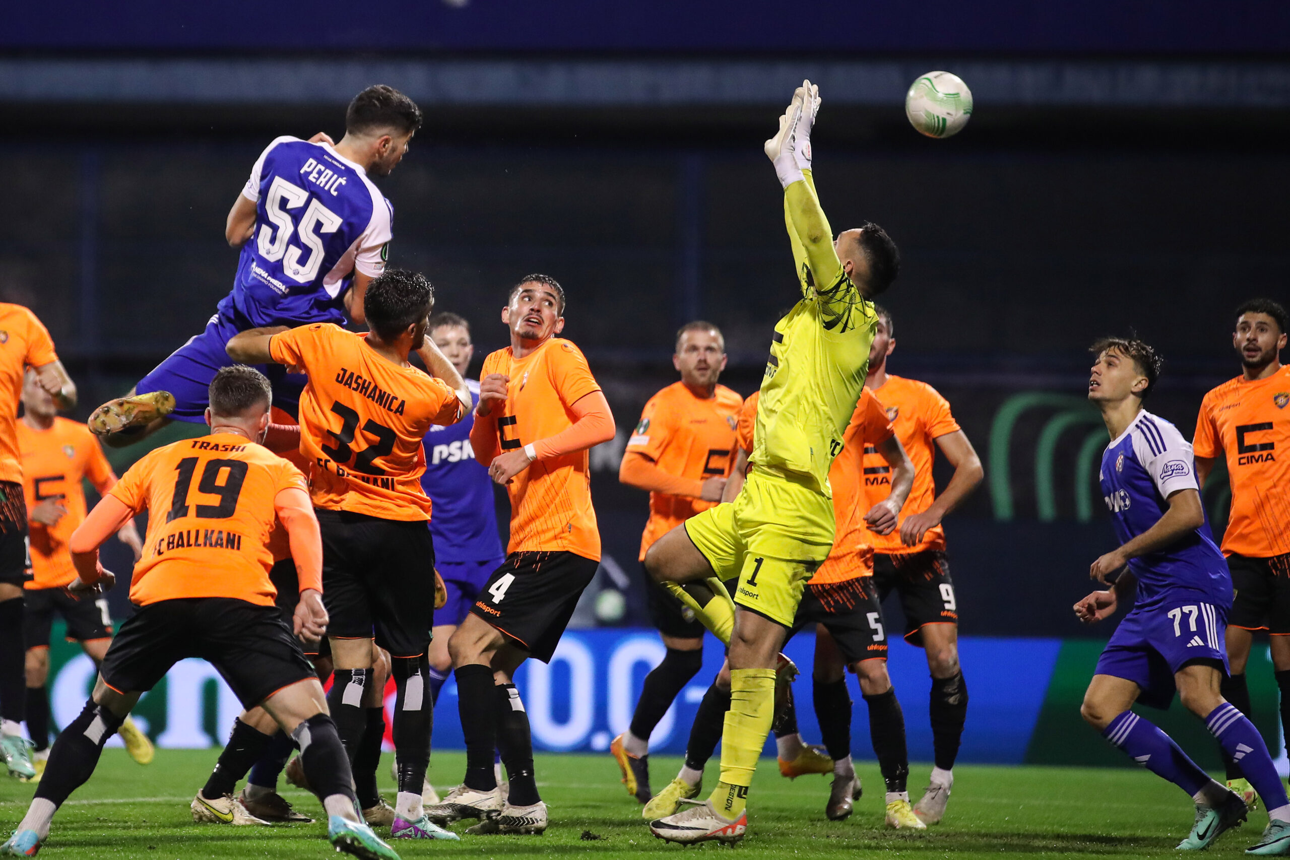14.12.2023., stadion Maksimir, Zagreb - UEFA Konferencijska liga, skupina C, 6. kolo, GNK Dinamo - Ballkani. Dino Peric postize pogadak glavom za vodstvo 1:0. Photo: Luka Stanzl/PIXSELL