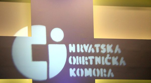 15.11.2021., Sibenik - U hotelskom naselju Solaris svecano je otvoren 33. Kongres ugostitelja i turistickih djelatnika Hrvatske obrtnicke komore. Domacin Kongresa je cetvrtu  godinu zaredom Obrtnicka komora Sibensko-kninske zupanije, a pokrovitelji su  Ministarstvo turizma i sporta i Hrvatska turisticka zajednica. 
  Photo: Dusko Jaramaz/PIXSELL