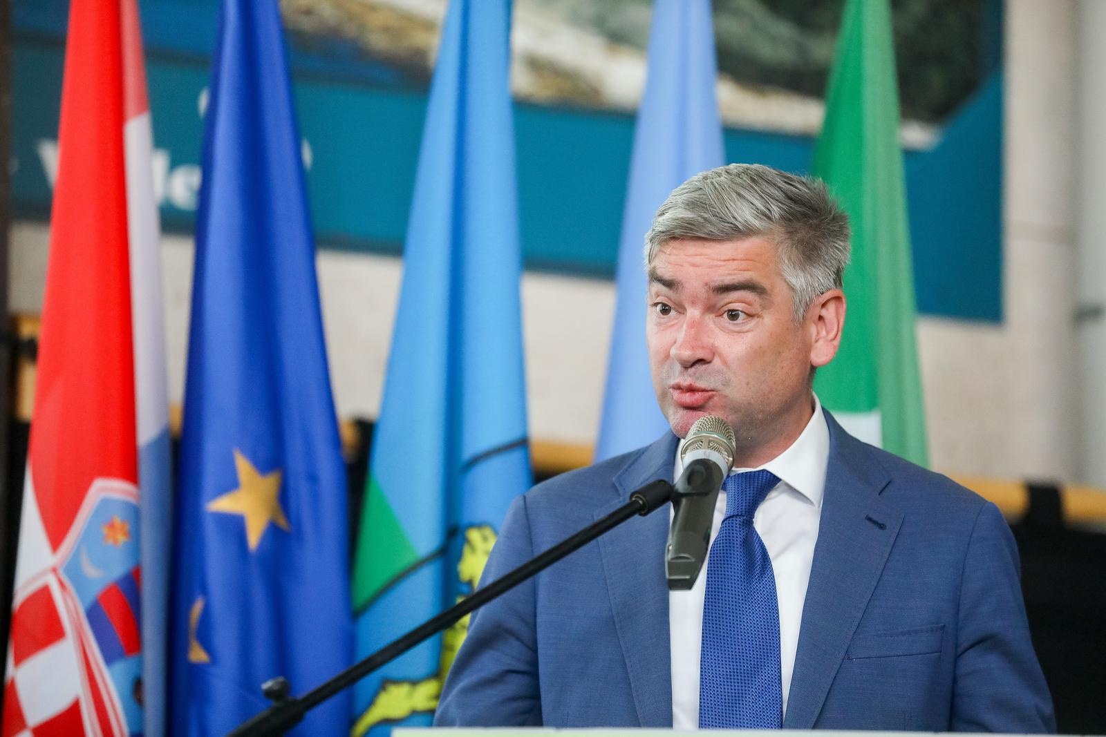 16.06.2023..,Bale -
Europski sajam modularnih i montaznih kuca. Predsjednik Vlade Andrej Plenkovic sudjelovao je na Konferenciji "Izazovi zelene tranzicije 2023". Boris MIletic ( Istarski zupan). Photo: Srecko Niketic/PIXSELL