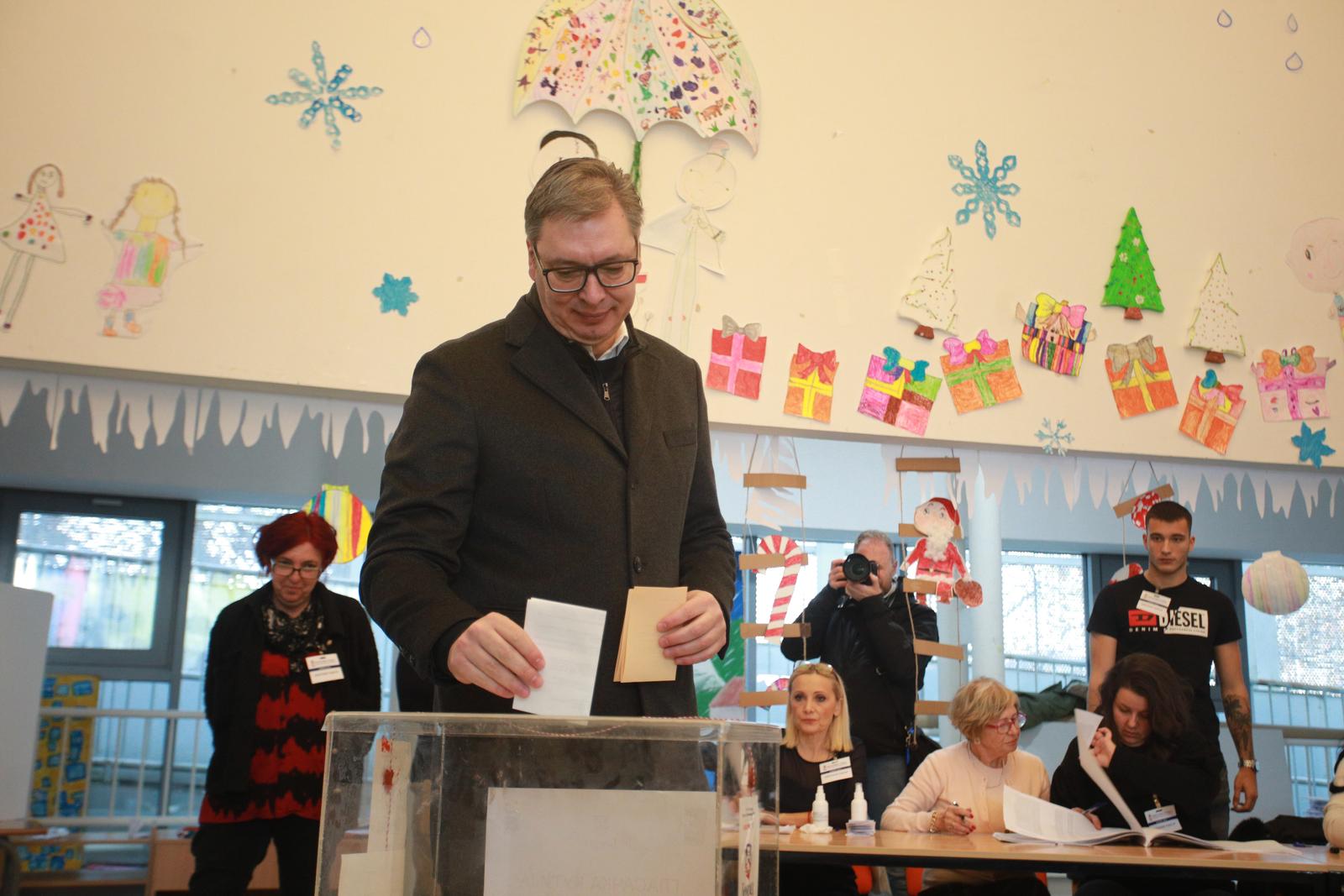 17, December, 2023, Belgrade - The President of the Republic of Serbia, Aleksandar Vucic, voted at polling station 140, in the "Tesla - science for life" Kindergarten building. Aleksandar Vucic. Photo: Milos Tesic/ATAImages

17, decembar, 2023, Beograd - Predsednik Republike Srbije Aleksandar Vucic glasao je na birackom mestu 140, u zgradi Decijeg vrtica "Tesla - nauka za zivot". Photo: Milos Tesic/ATAImages Photo: Milos Tesic/PIXSELL