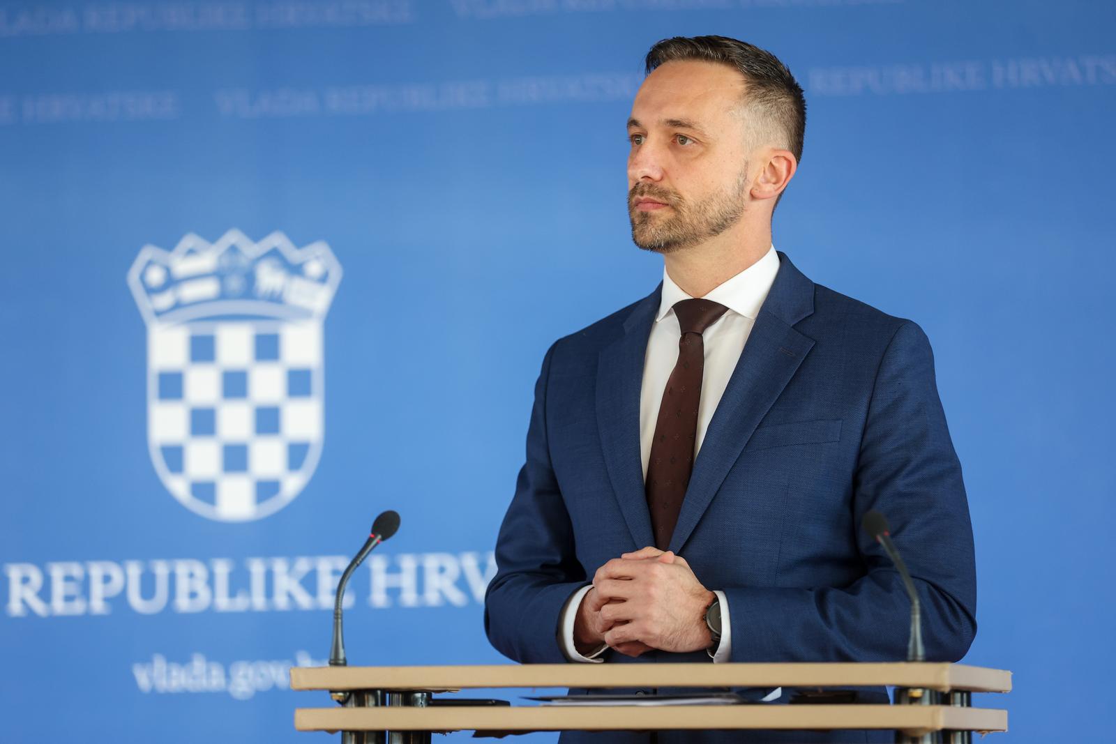 18.12.2023., Zagreb - Nakon sjednice Gospodarsko socijalnog vijeca medijima su se obratili Ivan Misetic, Mladen Novosel i Marin Piletic. Photo: Igor Kralj/PIXSELL