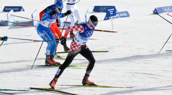 19.02.2022., Peking, Kina - Rus Aleksandar Bolsunov (25) osvojio je naslov olimpijskog pobjednika u maratonu u skijaskom trcanju na ZOI u Pekingu, dok je hrvatski predstavnik Marko Skender zauzeo 57. mjesto.  Photo: Jaki Franja/PIXSELL