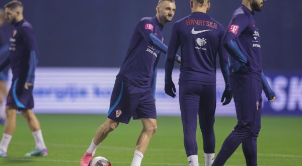 20.11.2023., stadion Maksimir, Zagreb - Trening  hrvatske nogometne reprezentacije uoci sutrasnje utakmice kvalifikacija za EURO 2024 protiv Armenije. Marcelo Brozovic Photo: Luka Stanzl/PIXSELL