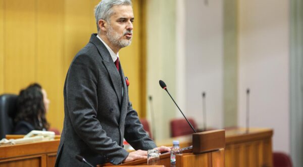 20.12.2023., Zagreb - 20. izvanredna sjednica Hrvatskoga sabora na kojoj ce se izglasati povjerenje Ministru gospodarstva i odrzivog razvoja Damiru Habijanu. Nino Raspudic Photo: Luka stanzl/PIXSELL