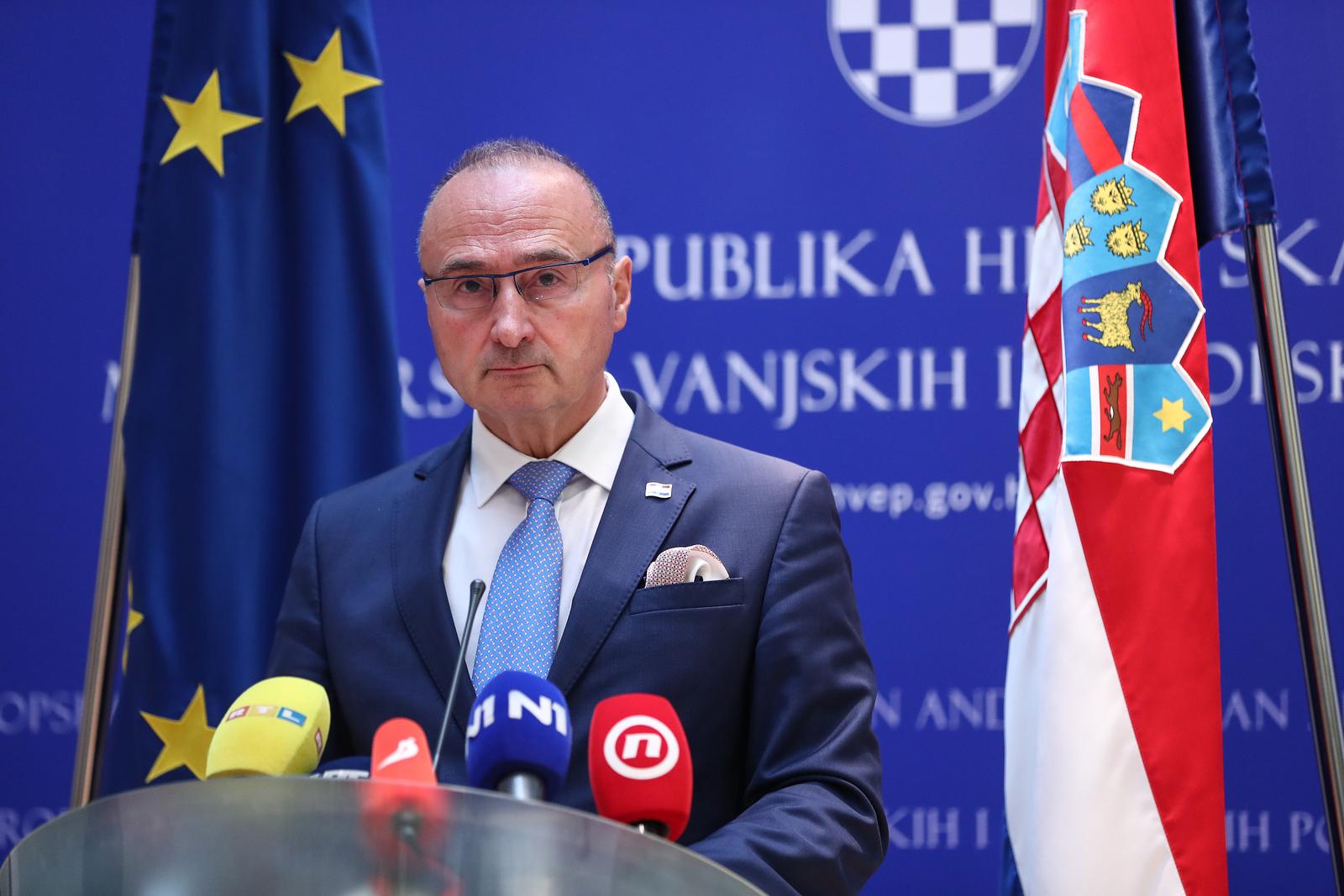 21.11.2023., Zagreb - Ministar vanjskih i europskih poslova Gordan Grlic Radman dao je izjavu za medije. Photo: Matija Habljak/PIXSELL