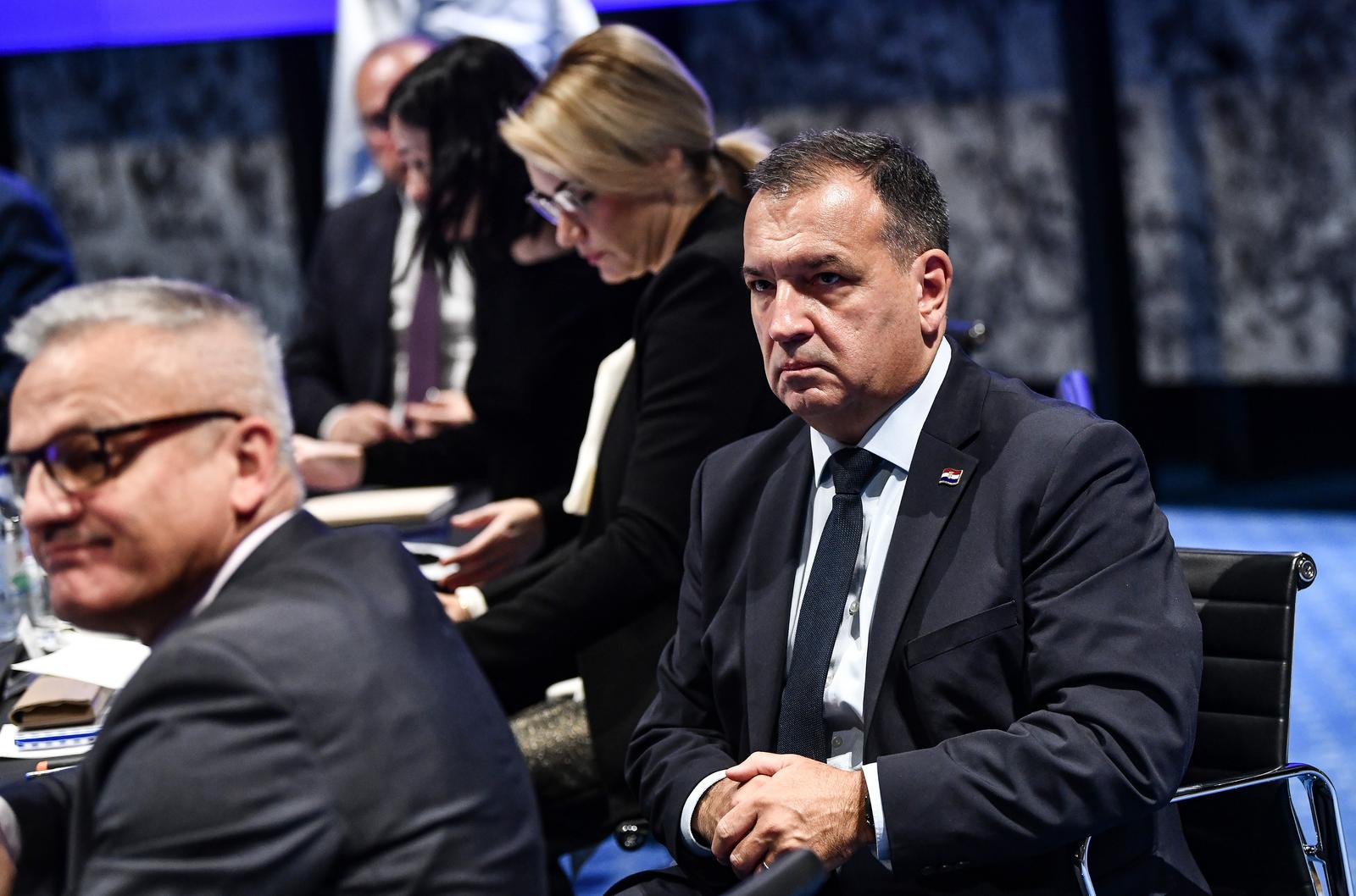 22.12.2023., Zagreb -  Predsjednik Vlade Andrej Plenkovic predsjedao je na 8. sjednici Vijeca za demografsku revitalizaciju Republike Hrvatske Photo: Josip Regovic/PIXSELL