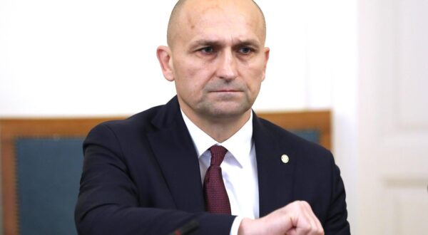 24.11.2023., Zagreb - U Saborje pocela 39. sjednica Odbora za obranu na kojoj se rapravlja o upucivanju pripradnika Oruzanih snaga RH u inozemne operacije. Sjednici je nazocio i ministar obrane Ivan Anusic. Photo: Patrik Macek/PIXSELL