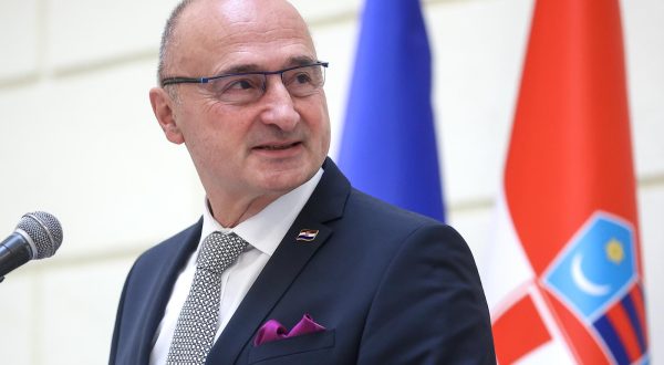 24.11.2023., Sarajevo, Bosna i Hercegovina - Nakon sastanka, predsjedavajuca ministar vanjskih i europskih poslova Republike Hrvatske Gordan Grlic Radman i ministrar vanjskih poslova Bosne i Hercegovine Elmedin Konakovic odrzali su konferenciju za medije. Photo: Armin Durgut/PIXSELL