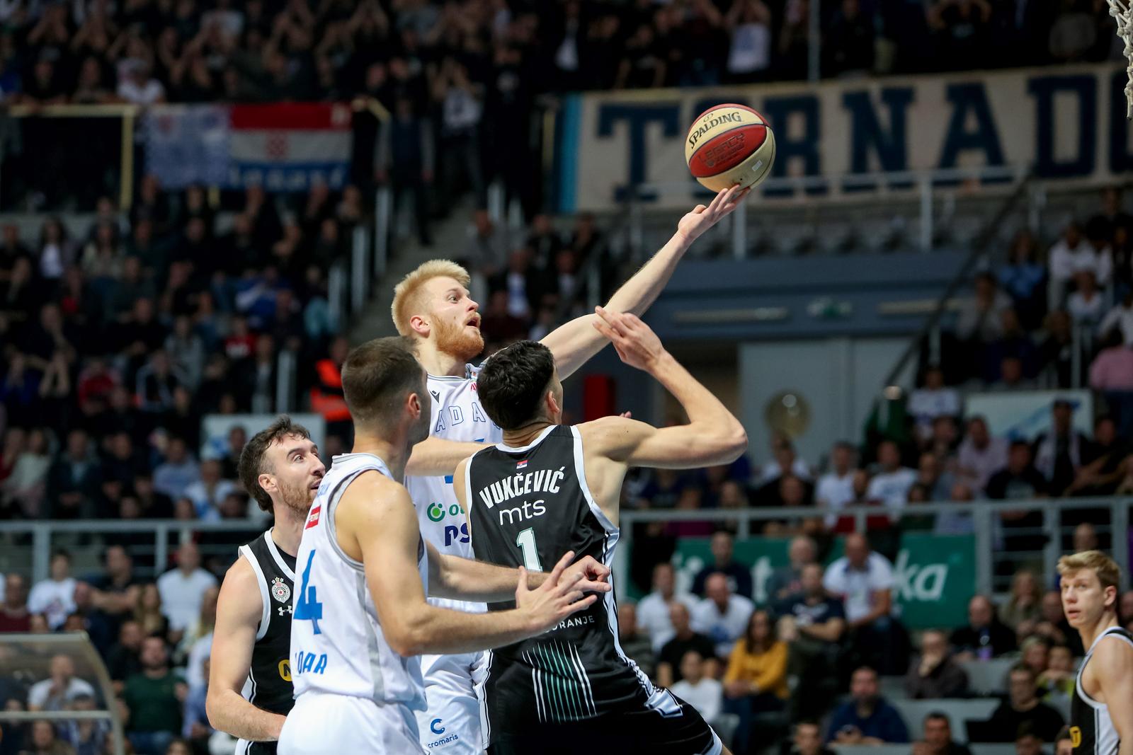 24.12.2023., Zadar - Utakmica 13. kola AdmiralBet ABA lige izmedju Zadra i Partizana Photo: Sime Zelic/PIXSELL