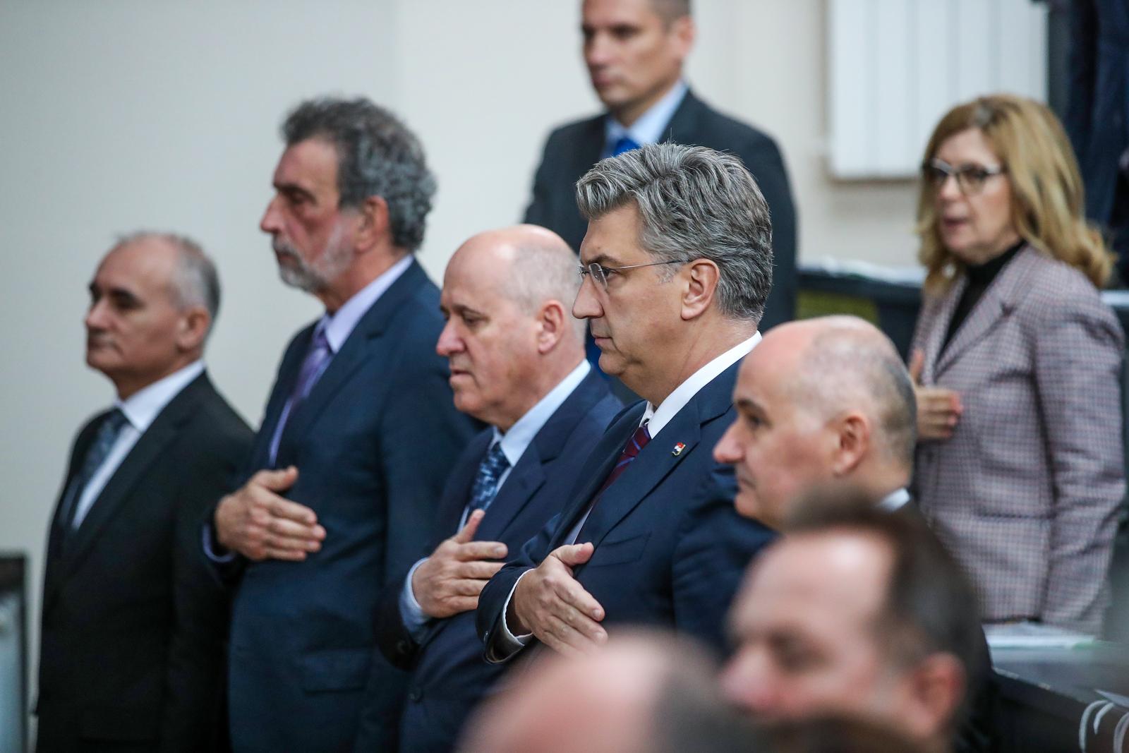 27.11.2023., Zagreb - Svecano otvorenje zgrade Fakulteta kemijskog inzenjerstva i tehnologije Sveucilišta u Zagrebu, obnovljene po modelu cjelovite obnove, kojem su nazocili predsjednik Vlade Andrej Plenkovic, potpredsjednik Vlade i ministar prostornoga uredjenja, graditeljstva i drzavne imovine Branko Bacic i ministar znanosti i obrazovanja Radovan Fuchs.  Na svecanosti su sudjelovali i dekan Ante Jukic i rektor Stjepan Lakusic Photo: Slavko Midzor/PIXSELL