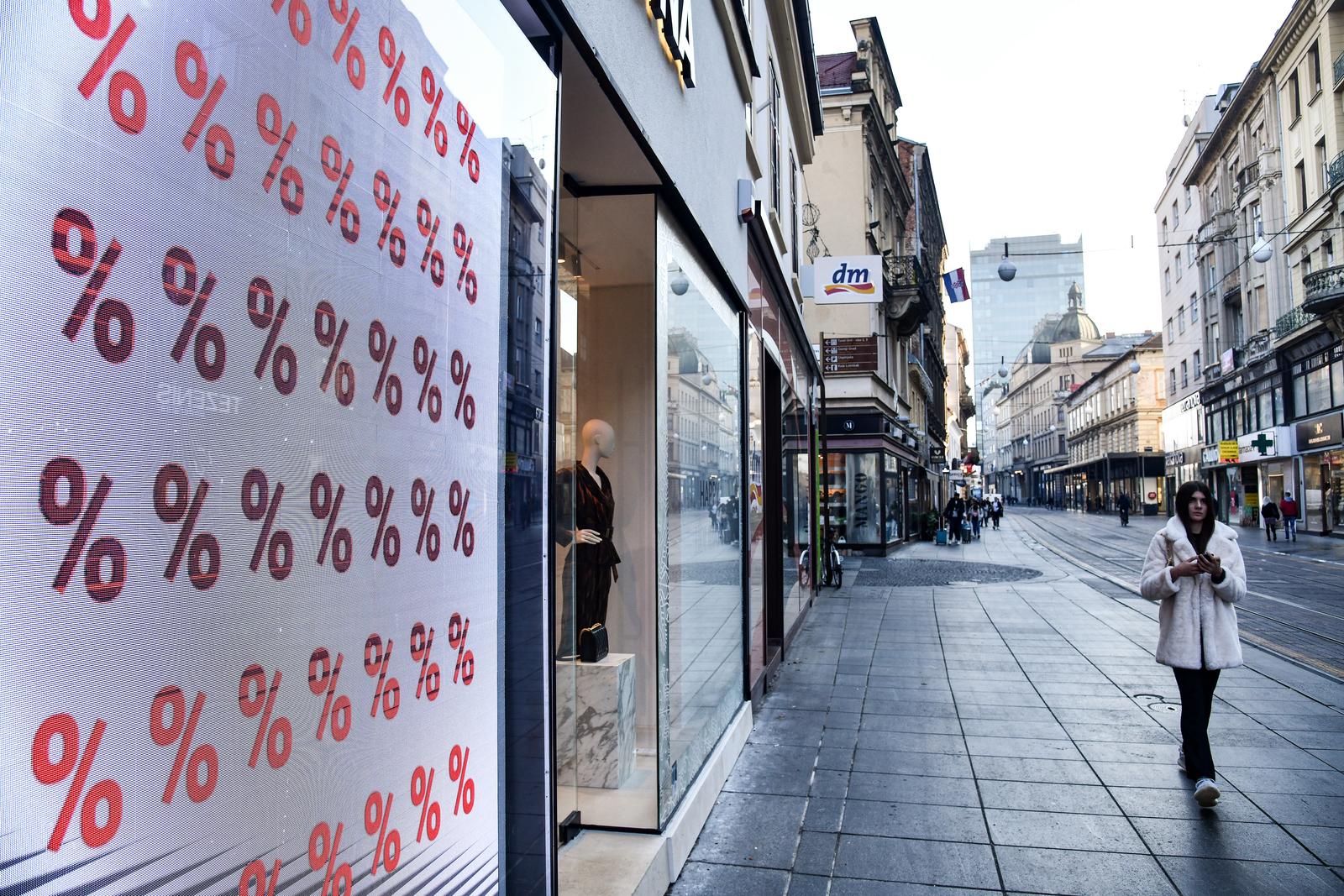 27.12.2023., Zagreb - Pocela su sezonska snizenja Photo: Josip Regovic/PIXSELL