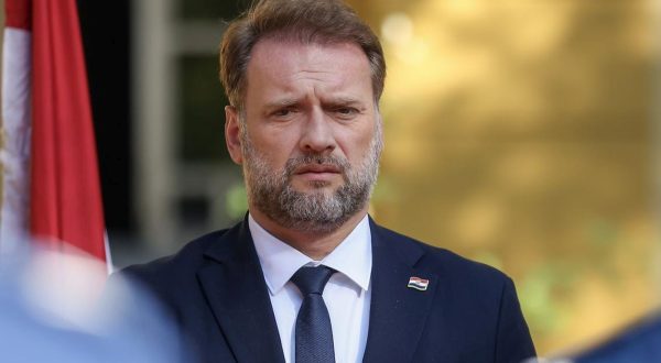 28.09.2023., Sarajevo, Bosna i Hercegovina - Ministar obrane BiH Zukan Helez, primio je u posjetu ministra obrane Republike Hrvatske Marija Banozica. Photo: Armin Durgut/PIXSELL