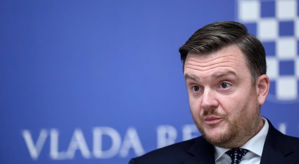 28.11.2023., Zagreb - Nakon sastanka parlamentarne vecine konferenciju za medije odrzao je ministar financija Marko Primorac Photo: Zeljko Hladika/PIXSELL