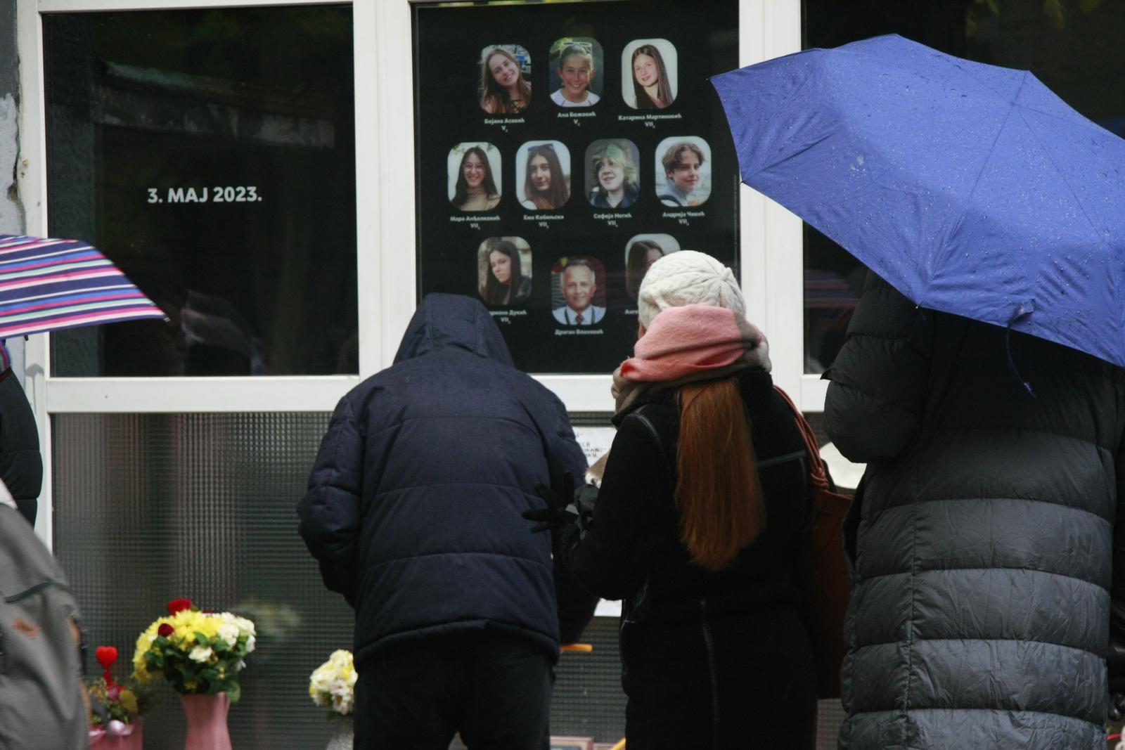 29, November, 2023, Belgrade - At 8:40 a.m., a protest by the parents of the children killed on May 3 and the parents of the other students began in front of the "Vladislav Ribnikar" Elementary School, and then the gathered people walked to the Government of Serbia. . Photo: Milos Tesic/ATAImages.

29, novembar, 2023, Beograd - U 8.40 je ispred Osnovne skole "Vladislav Ribnikar" poceo protest roditelja dece ubijene 3. maja i roditelja ostalih djaka, a potom su okupljeni prosetali do Vlade Srbije. . Photo: Milos Tesic/ATAImages. Photo: Milos Tesic/ATAImages/PIXSELL