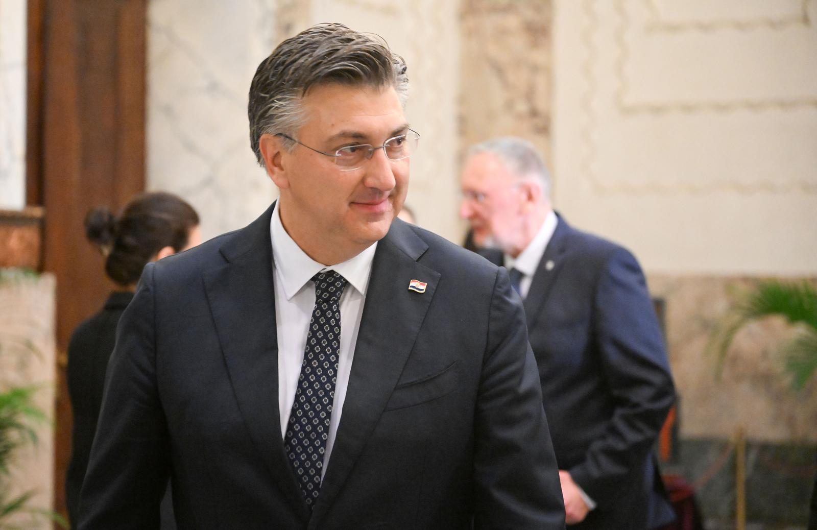 30.11.2023., Zagreb - Predsjednik Vlade Andrej Plenkovc sudjelovao je na otvorenju Zagreb IHRA Plenuma, koji se odrzava u okviru hrvatskoga predsjedanja Medjunarodnim savezom za sjecanje na Holokaust (IHRA),Uz predsjednika Vlade bli su  potpredsjednik Vlade i ministar unutarnjih poslova Davor Bozinovic i ministrica kulture i medija Nina Obuljen Korzinek. Photo: Davorin Visnjic/PIXSELL