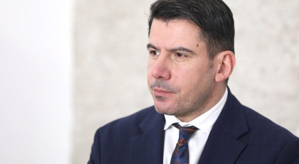 30.11.2023., Zagreb - Na konferenciji za medije odrzanoj u Saboru o preuzimanju Fortenove i drugim  aktualnim temama unutarnje politike govorio je Nikola Grmoja.
 Photo: Patrik Macek/PIXSELL