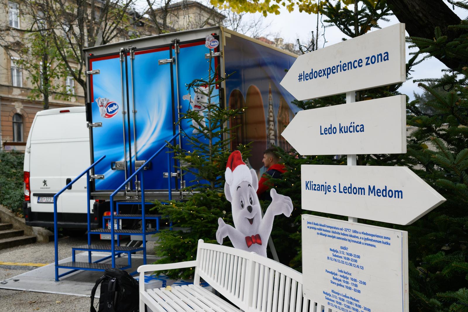 30.11.2023., Zagreb - Na Trgu kralja Tomislava Ledo je novinarima i influenserima predstavio ovogodisnju adventsku ponudu - Ledoexperiance zonu, Ledo kucicu te klizanje s Ledom Medom.
 Photo: Davor Puklavec/PIXSELL