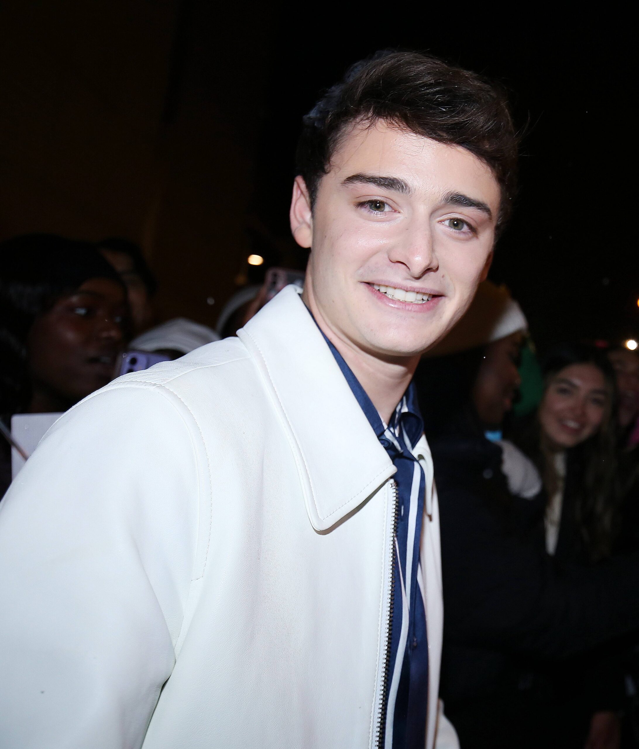 Defile AMI Homme en presence de Noah Schnapp CELEBRITIES: Defile AMI Homme- Paris - 19/01/2023 JonathanRebboah/Panoramic PUBLICATIONxNOTxINxFRAxITAxBEL PESRK24022012