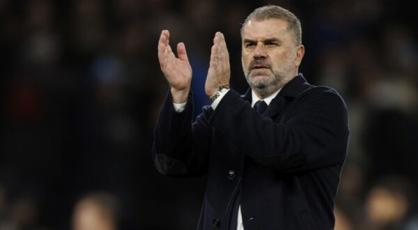 epa11022010 Manager Ange Postecoglou of Tottenham gestures to supporters after the English Premier League match between Tottenham Hotspur and Newcastle United in London, Britain, 10 December 2023.  EPA/TOLGA AKMEN EDITORIAL USE ONLY. No use with unauthorized audio, video, data, fixture lists, club/league logos, 'live' services or NFTs. Online in-match use limited to 120 images, no video emulation. No use in betting, games or single club/league/player publications.