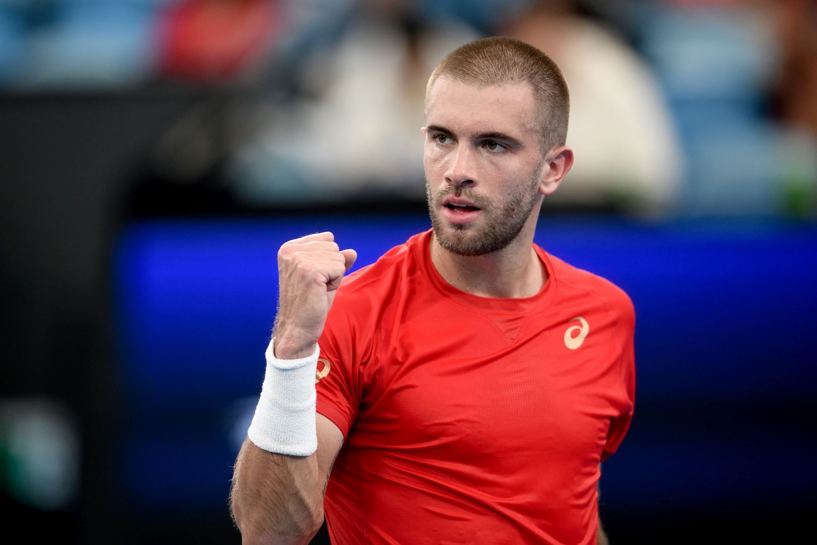 epa11051705 Borna Coric of Croatia reacts during a Group F men's match of the 2024 United Cup against Casper Ruud of Norway at Ken Rosewall Arena in Sydney, Australia, 01 January 2024.  EPA/STEVEN MARKHAM AUSTRALIA AND NEW ZEALAND OUT