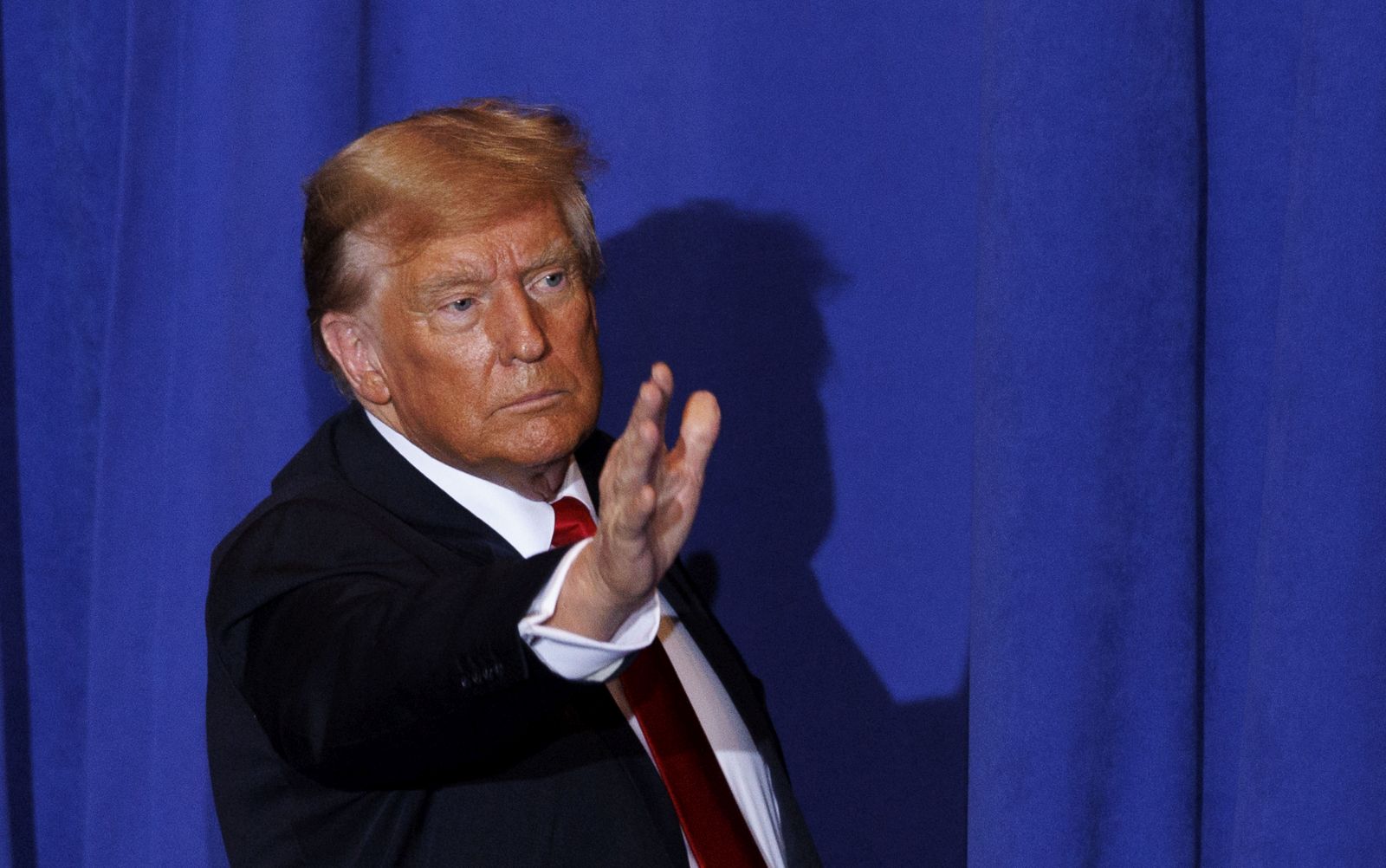 epa11083838 Republican candidate for president former US President Donald Trump waves as he leaves the stage following a rally in Atkinson, New Hampshire, USA, 16 January 2024.  This is Trump's first visit to New Hampshire following his win in the Iowa Caucus.  EPA/CJ GUNTHER