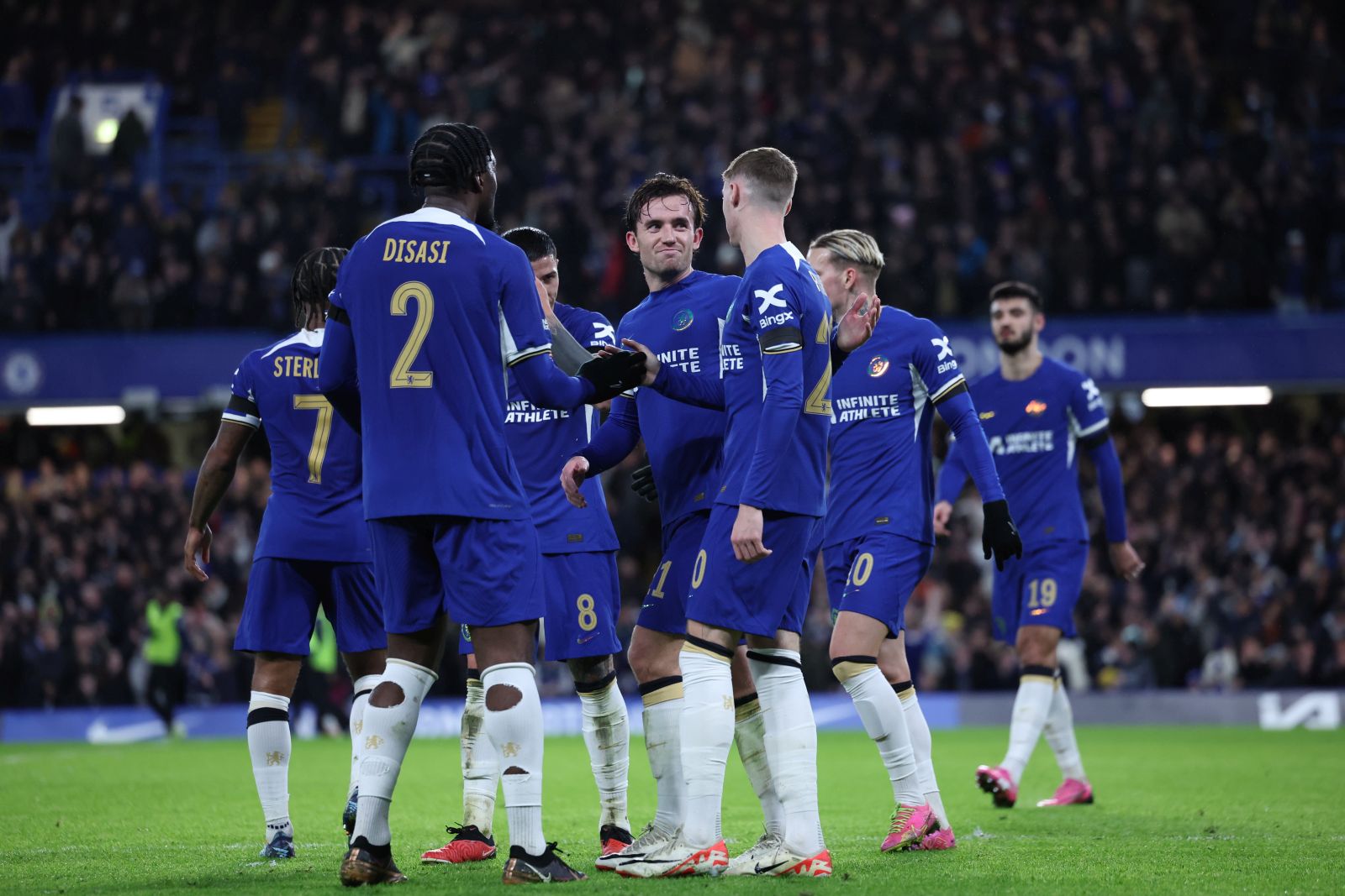 epa11099735 Chelsea's Cole Palmer celebrates scoring his side's fourth goal of the match during the EFL Carabao Cup semi-finals match between Chelsea FC and Middlesbrough FC, in London, Britain, 23 January 2024.  EPA/ISABEL INFANTES EDITORIAL USE ONLY. No use with unauthorized audio, video, data, fixture lists, club/league logos, 'live' services or NFTs. Online in-match use limited to 120 images, no video emulation. No use in betting, games or single club/league/player publications.