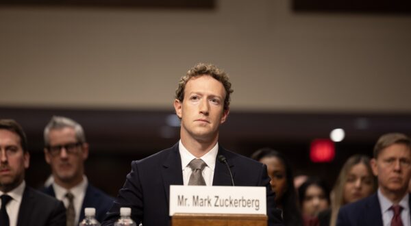 epa11116205 Meta CEO Mark Zuckerberg testifies before a Senate Judiciary Committee hearing on protecting children from sexual exploitation online in the Dirksen Senate Office Building in Washington, DC, USA, 31 January 2024. House lawmakers are finding rare bipartisan support for their Kids Online Safety Act, which seeks to fight online child sexual abuse.  EPA/TASOS KATOPODIS
