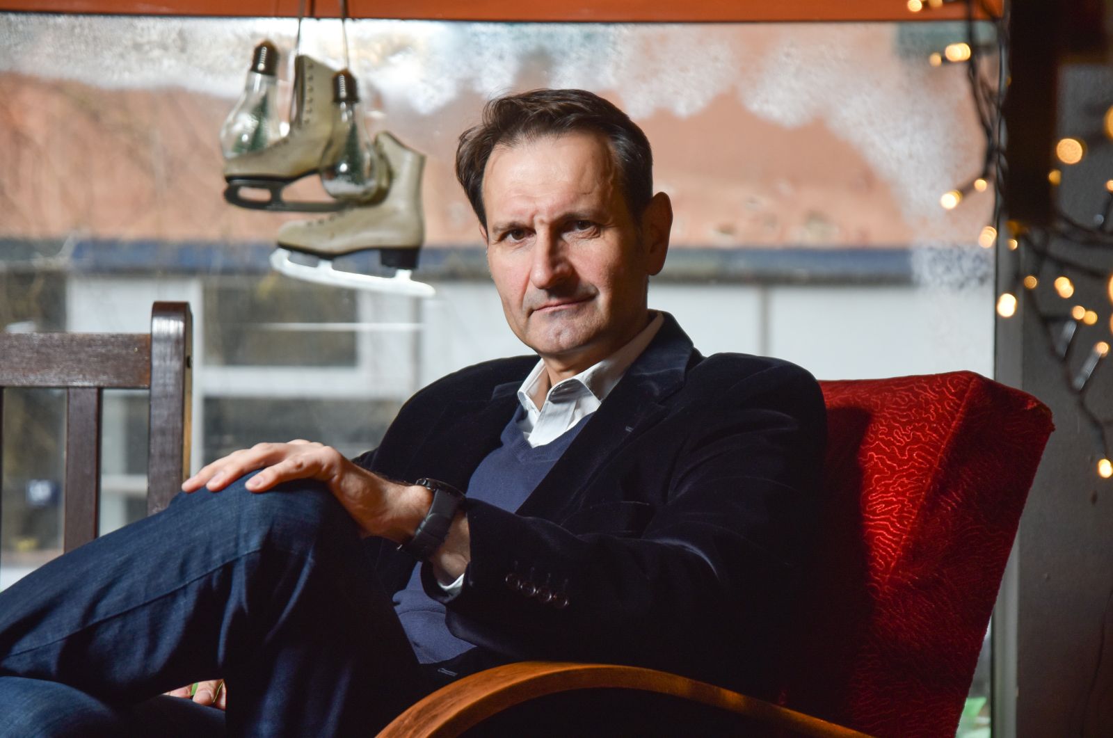 01.12.2022., Zagreb - Miro Kovac, povjesnicar, diplomat i bivsi ministar vanjskih poslova. 

Photo Sasa ZinajaNFoto