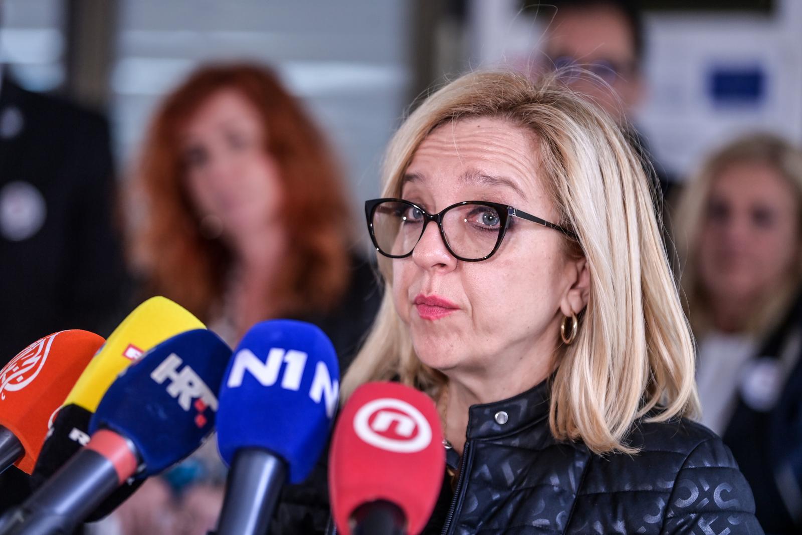 03.04.2023., Zagreb - Predsjednica Koordinacije hrvatske obiteljske medicine Natasa Ban Toskic dala je izjavu medijima nakon sastanka ministra zdravstva Vilija Berosa sa celnicima pet krovnih ljecnickih udruga koje su prije dva tjedna organizirale prosvjed. Photo: Igor Soban/PIXSELL